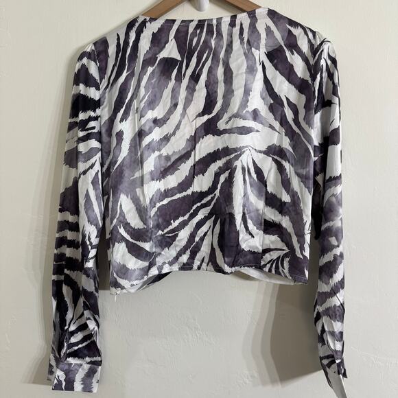 Misguided Tall Knot Front Zebra Print Crop Top Size 10 New - Picture 7 of 7